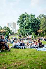 Sommer, Sonne, Seedbombs Foto: Katrin Chodor,
                    terz machen