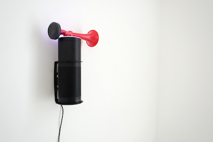 Julia Scher, The Ecology of Visibility
                            (Trumpet), 2020, Courtesy Drei, Kln, Foto:
                            Detlef Ilgner